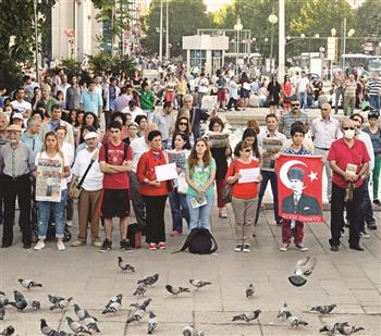 Gezi protests, which triggered clashes between demonstrators and police, now continue with relatively peaceful rallies in many cities across Turkey. DAILY NEWS photo