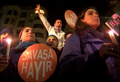 http://eslbee.com/calendar/peace/15protest-istanbul.jpg